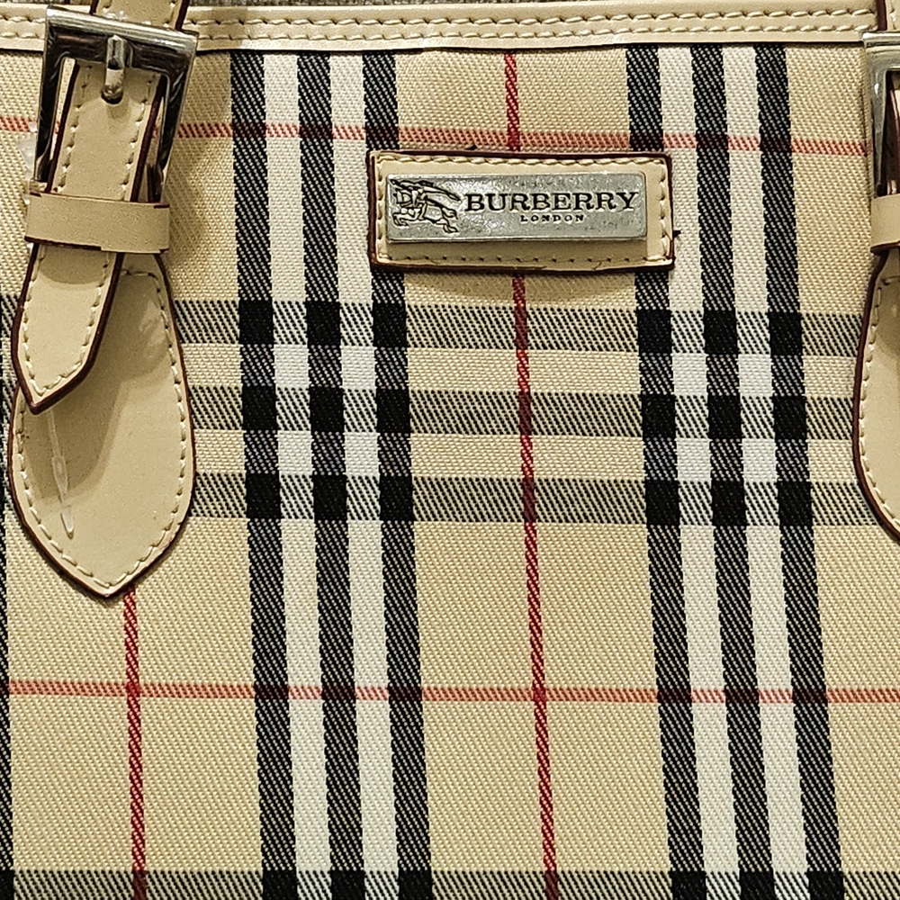 Classic Check Beige Tote Bag - Picture 5 of 6